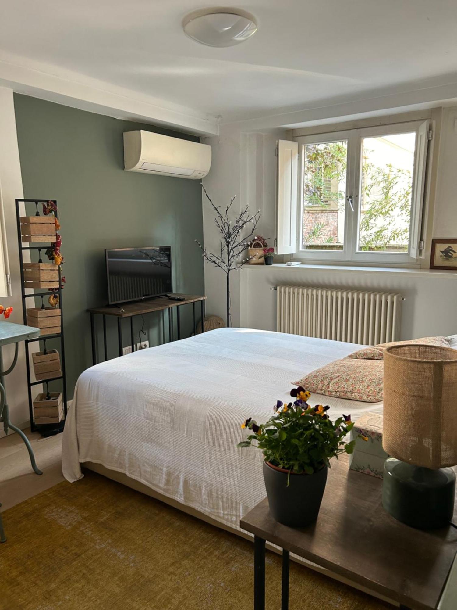 شقة Loft Crimea Con Patio تورينو المظهر الخارجي الصورة